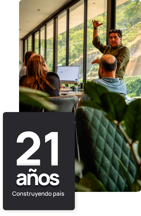 21 años construyendo país